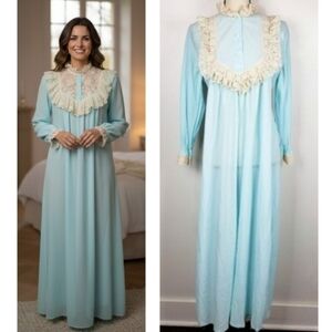 Vintage Stern-Maid Blue & Cream Lace Ruffle Full Length Long Sleeve Nightgown M